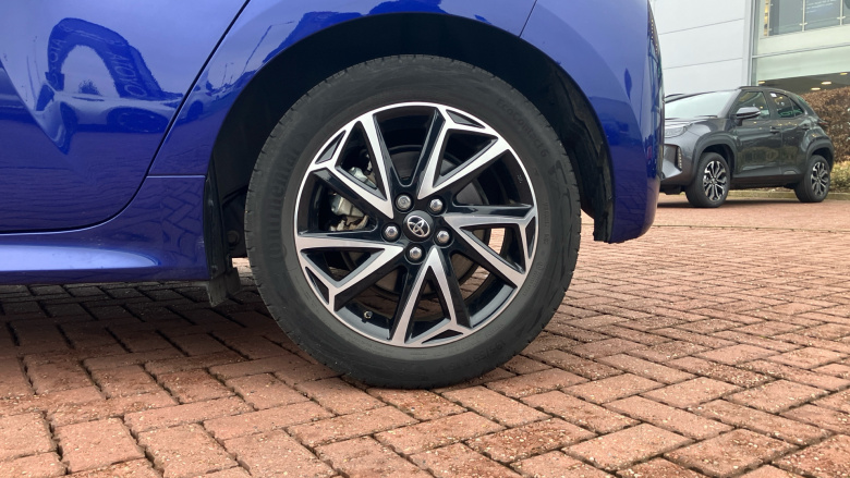 Toyota Yaris 1.5 Hybrid Design 5dr CVT Hybrid Hatchback